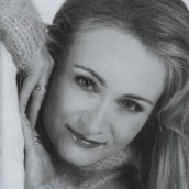 Nicole 1999